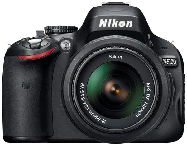 Nikon SLR fotoaparat D5100 + objektiv 18-55VR