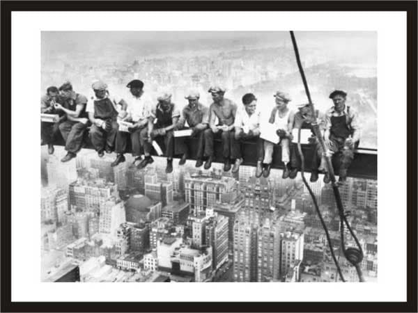Eating Above Manhattan - Upi/Bettman - 50x70 E3 EP