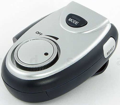 Pedometar sa FM radiom i slušalicama