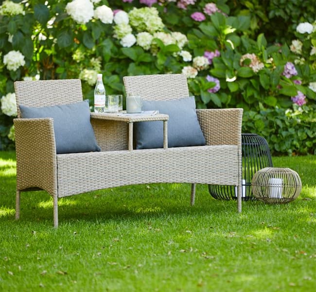 Baštenska klupa za dvoje sa stočićem Delilah