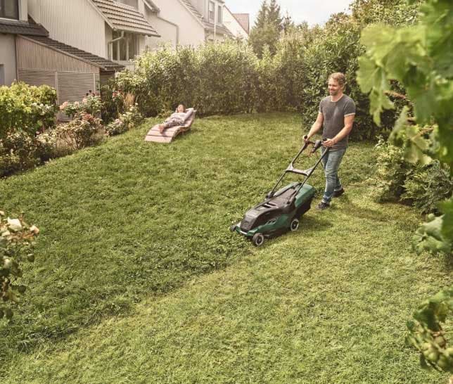 Bosch AdvancedRotak 750 električna kosačica 06008B9300