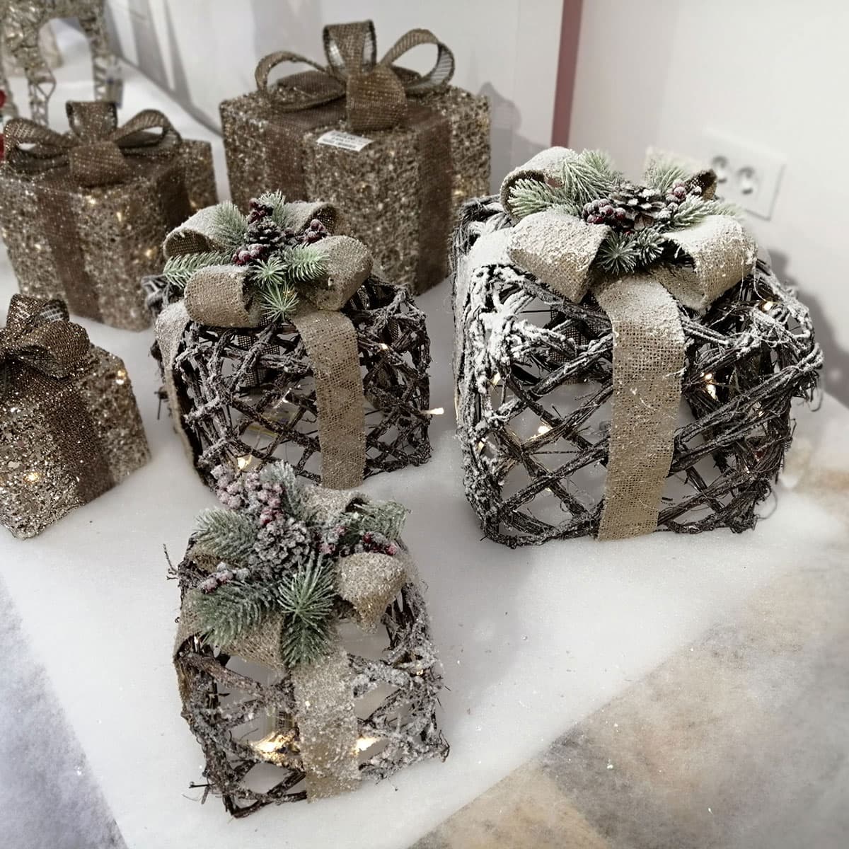 Dekorativne Mrežaste LED Svetleće Poklon Kutije - 3 Komada - Glossy 20