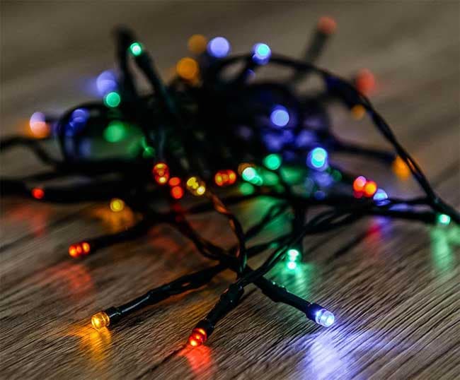 Novogodišnje lampice za spoljnu i unutrašnju upotrebu Multicolor 180 LED KDT 185