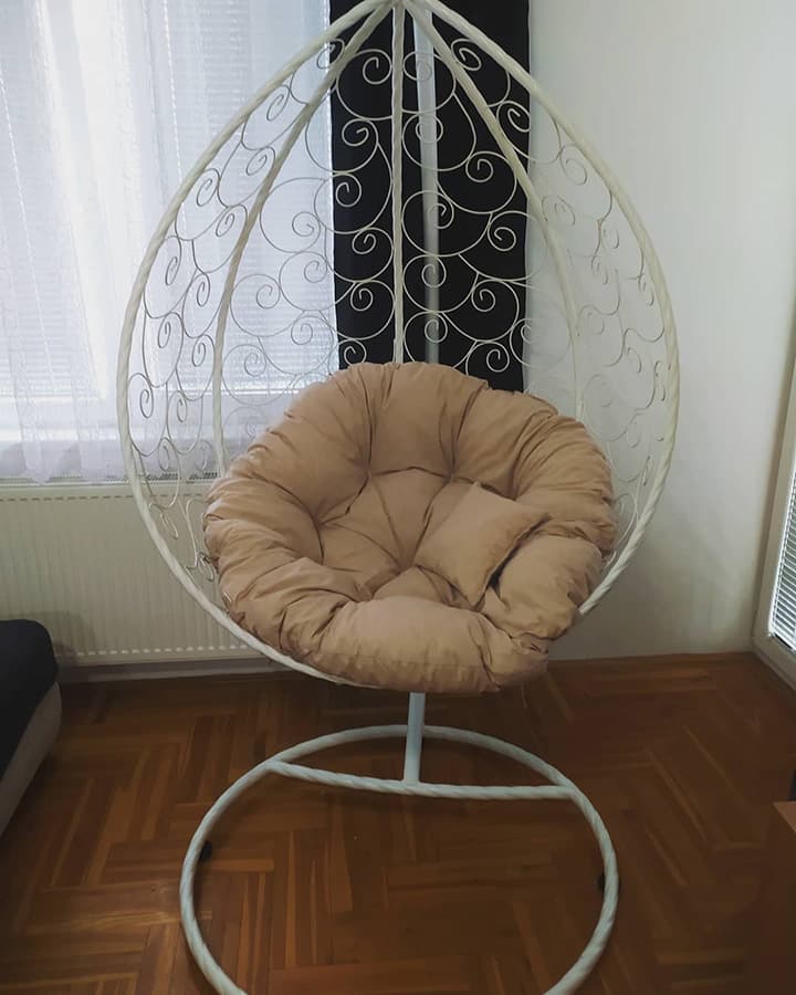 Ljuljaška Jaje - Metalna Domestico WHITE sa jastukom BEIGE