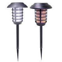 Dve solarne lampe sa promenljivim svetlom MX6117A