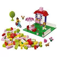 Kliknite za detalje - LEGO® Bricks and More Kocke - Ružičasto koferče sa kockama LE10660