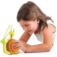 Kliknite za detalje - IMCToys Pčelica Maja i puž Šelbi u šetnji IM200104
