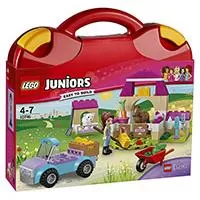 Kliknite za detalje - LEGO® Juniors kocke LEGO® FRIENDS - Mias Farm Suitcase – Koferče: Miina farma 100 delova 10746