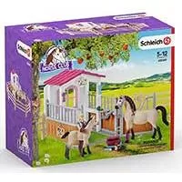 Kliknite za detalje - Schleich Figure - Štala sa arapskim konjima i čuvarom 42369