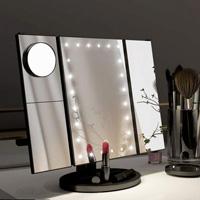 Ogledalo za šminkanje sa LED rasvetom