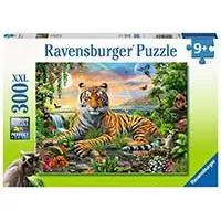 Kliknite za detalje - Puzzle 300 XXL delova Tigar u džungli Ravensburger 12896
