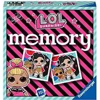 RAVENSBURGER Društvena igra Memorija - LOL Surprise RA20550 - Jedna od omiljenih društvenih igara Memorija, ovog puta sa slikama lutkica popularnog brenda LOL Iznenađenje. 72 karte koje treba pamtiti i upariti. Za 2-8 igrača. Uzrast: 4g+.