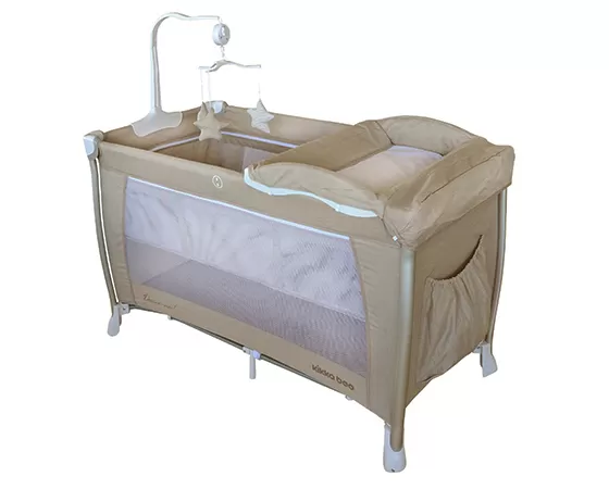 Kikka Boo Prenosivi krevetac DESSINE-MOI 2 nivoa Beige - Krevetac DESSINE-MOI za bebe 0-36m. Ima 2 nivoa, vrtešku na navijanje, podlogu za dušek, točkove sa kočnicama. Lako i kompaktno sklopiv. - Slika