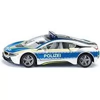 SIKU Automobilčić za decu Policija BMW i8 Police 2303 SIKU Automobilčić za decu Policija BMW i8 Police 2303 - SIKU igračka automobilčić za decu Policija BMW i8 Police je verni prikaz realnog vozila. Ovo vozilo ima okretne točkove koji se skidaju i vrata koja se otvaraju. Kvalitetni materijali garantuju dugovečnost igračke.