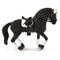 Kliknite za detalje - Schleich Figure Konji - Frizijski pastuv u turnirskoj opremi 42457