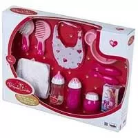 Kliknite za detalje - Dečija igračka Coralie set za hranjenje i negu Klein KL1732 Kliknite za detalje - Dečija igračka Coralie set za hranjenje i negu Klein KL1732